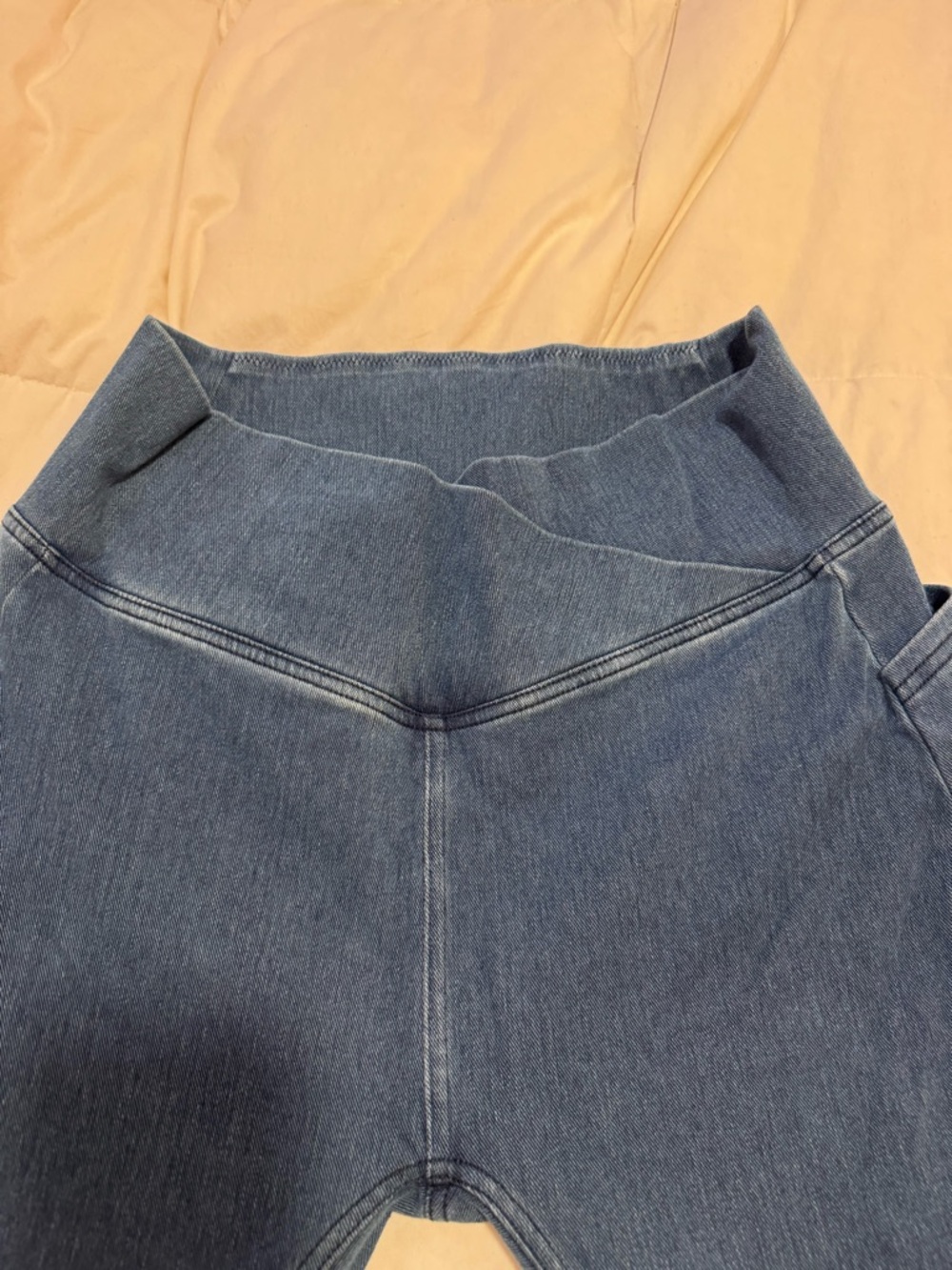 HALARA Navy Blue High-Rise Jeggings with Tapered Leg - Picture 2 of 4